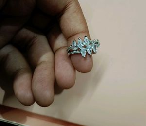 Sparkling Marquise Cut Ring