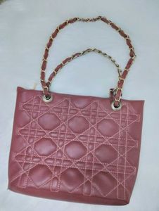 Elegant Quilted Chain Shoulder Bag