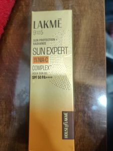 LAKME 9 T0 5 SUN PROTECTION