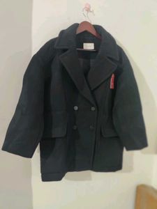 Chic Black Double-Breasted Coat