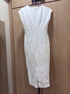 Zara Elegant White V-Neck Midi Dress