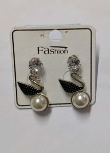 Elegant Pearl &amp; Crystal Earring set of 14