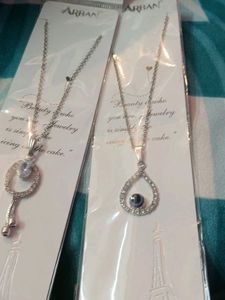 Set of 2 Elegant Necklaces
