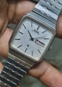 HMT Quartz Vintage Watch