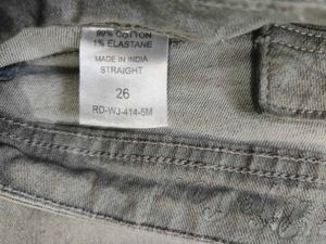 ROADSTER Women Grey Straight Fit Mid-Rise Jeans