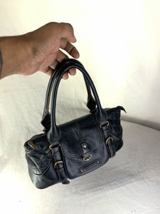 Vincis Bench Vintage Y2K bag