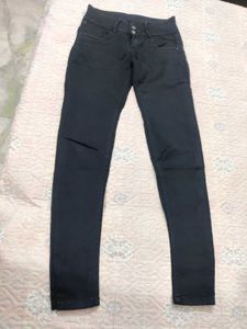 Black High-Waisted Jeans