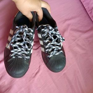 Adidas Superstar Sneakers