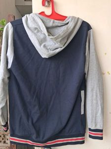 UNISEX Varsity Jacket