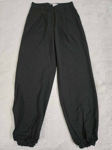 highrise Chic Black Jogger Pants waist 26