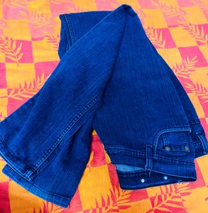 Classic Stretchable Blue Denim Jeans for women