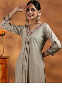 Embroidered kurta set