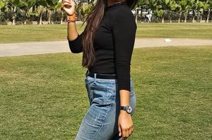 Black long sleeve T shirt form sassafras
