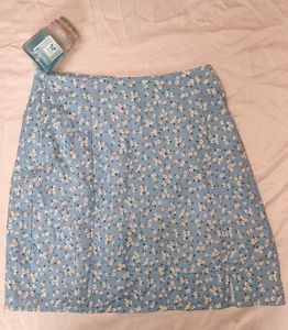 Pre- loved urbanic floral mini skirt