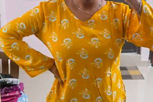 Stylish Yellow Printed Kurta