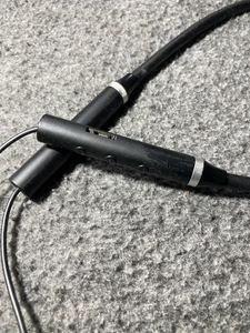 Riviera Company Neckband