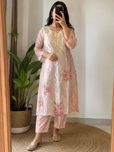 Elegant Pink Floral Kurta
