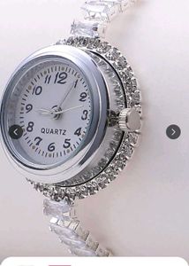 Elegant Crystal Bezel Watch