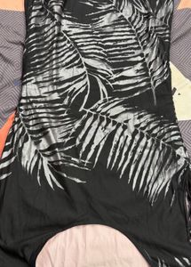Chic Black Tropical Print Dress