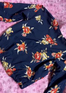 Chic Floral Print Navy Blue Top