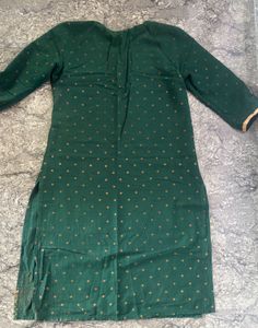 Elegant Printed Straight Kurtas – Green &amp; Beige