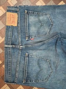 ⚡ ⚡ Flash Sale ⚡ ⚡  Levi's Jeans - Classic Denim