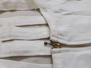 White Top With Zipper Closure