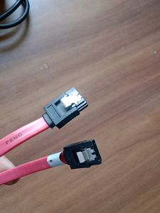 Serial ATA Cable.