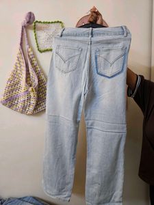 Light Wash Relaxed Fit Jeans