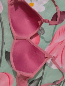 🌸 Cute Pink Butterfly Bra — New with Tag 🎀