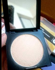 Sugar Face Compact