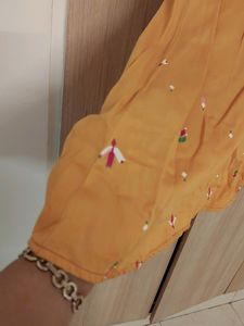 Neerus Women Floral.kurti On Sale
