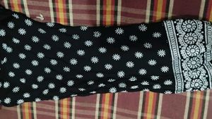 Elegant Black &amp; White Printed Kurta