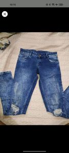 knee cut jeans