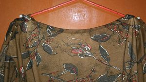 Floral Print Tunic with Pearl Neckline