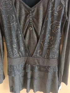 Shimmery V-Neck Long Sleeve Top
