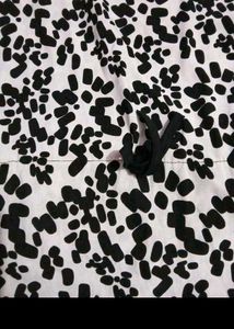 Black &amp; White Print Top