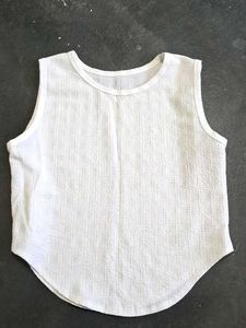 Chic White Sleeveless Top