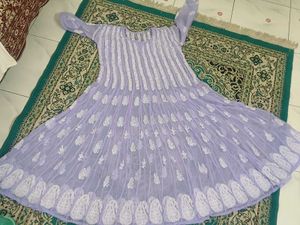 56 kali Lucknowi chikankari anarkali