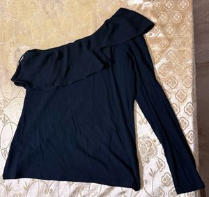 🖤 EDC One-Shoulder Full Sleeve Ruffle Top