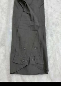Men's Dark Grey Button-Up Shirt