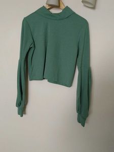 Green Bell Sleeve Cropped Top
