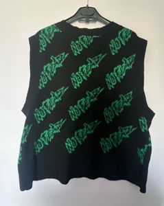 Black V-Neck Sleeveless Knit Vest