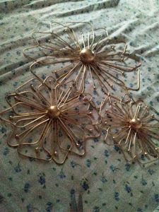 3 Flower Metal Gold Wall Decor