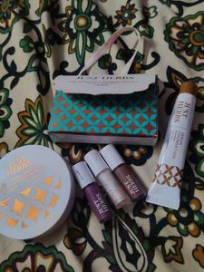 Just Herbs Makeup Kit
