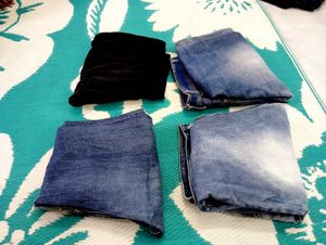 4 Classic Black Denim Jeans and 2 shirt free🥰🧡🇮