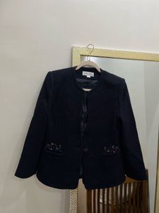 FOX LADY NAVY BLUE FLORALEMBROIDERED POCKET BLAZER