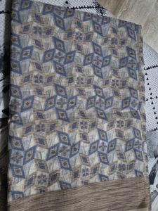 Elegant Geometric Print Saree