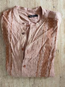 Men's Embroidered Kurta