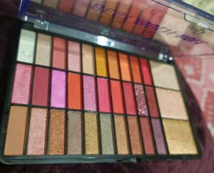 Angel Rose Eyeshadow Palette